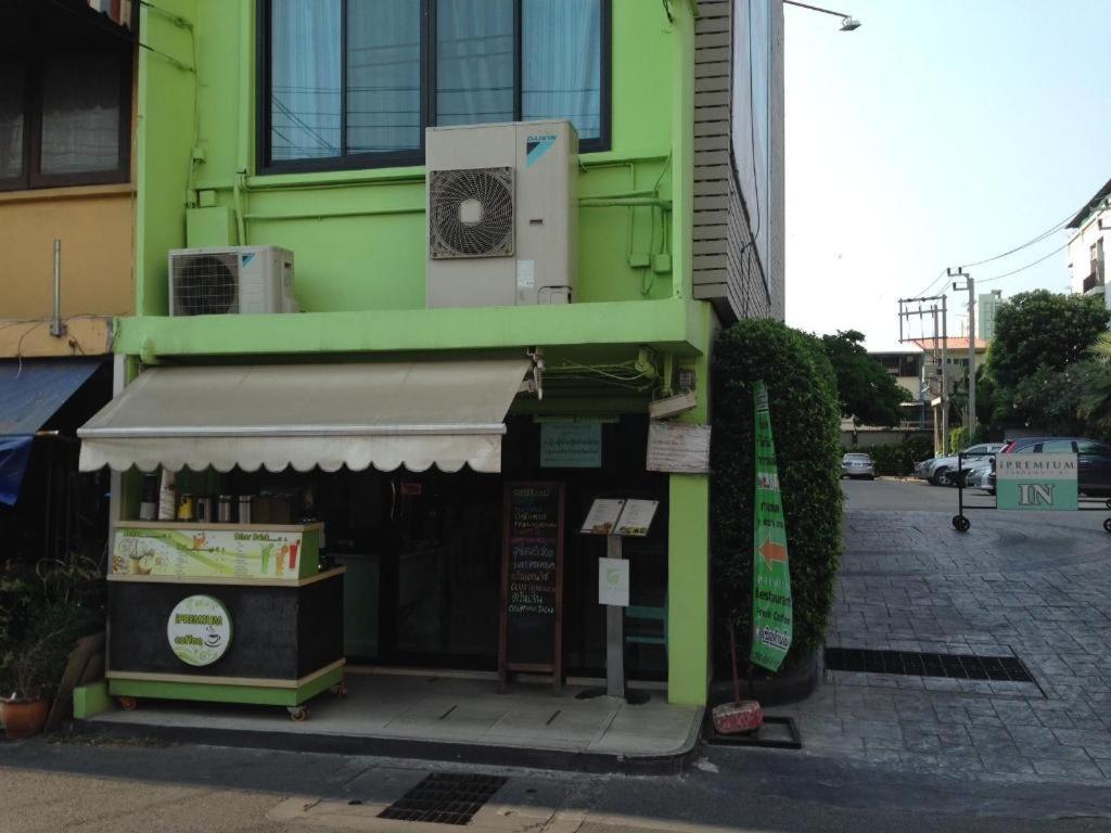 Ipremium Sukhumvit 81 Hotel Bangkok Kültér fotó