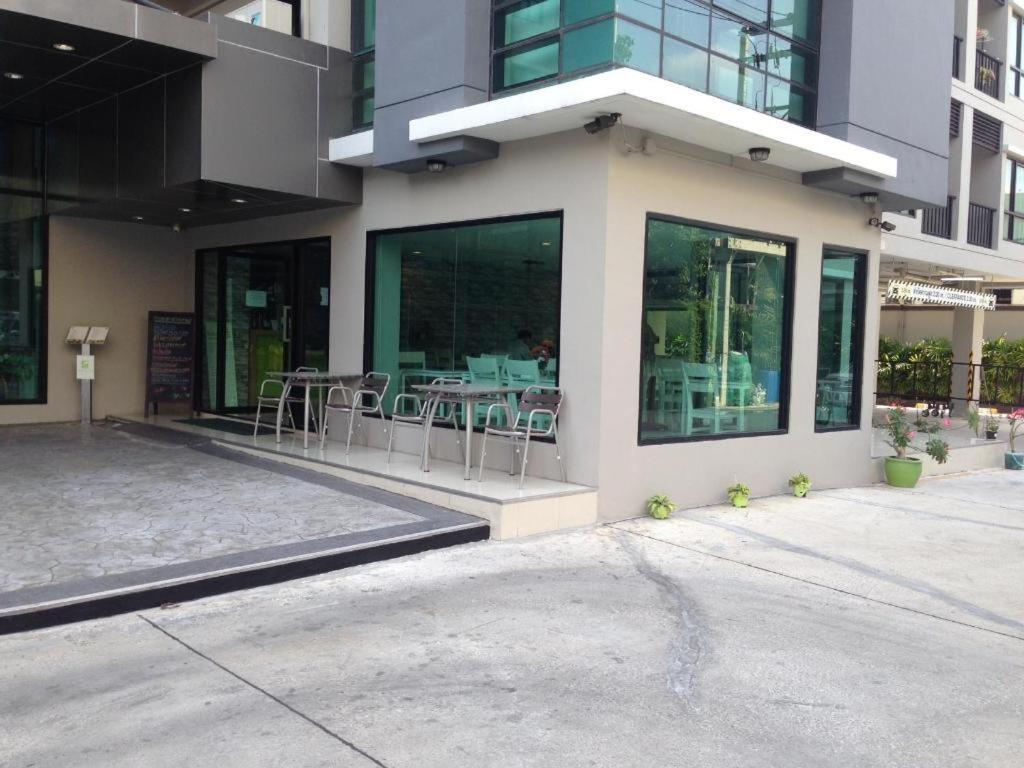 Ipremium Sukhumvit 81 Hotel Bangkok Kültér fotó