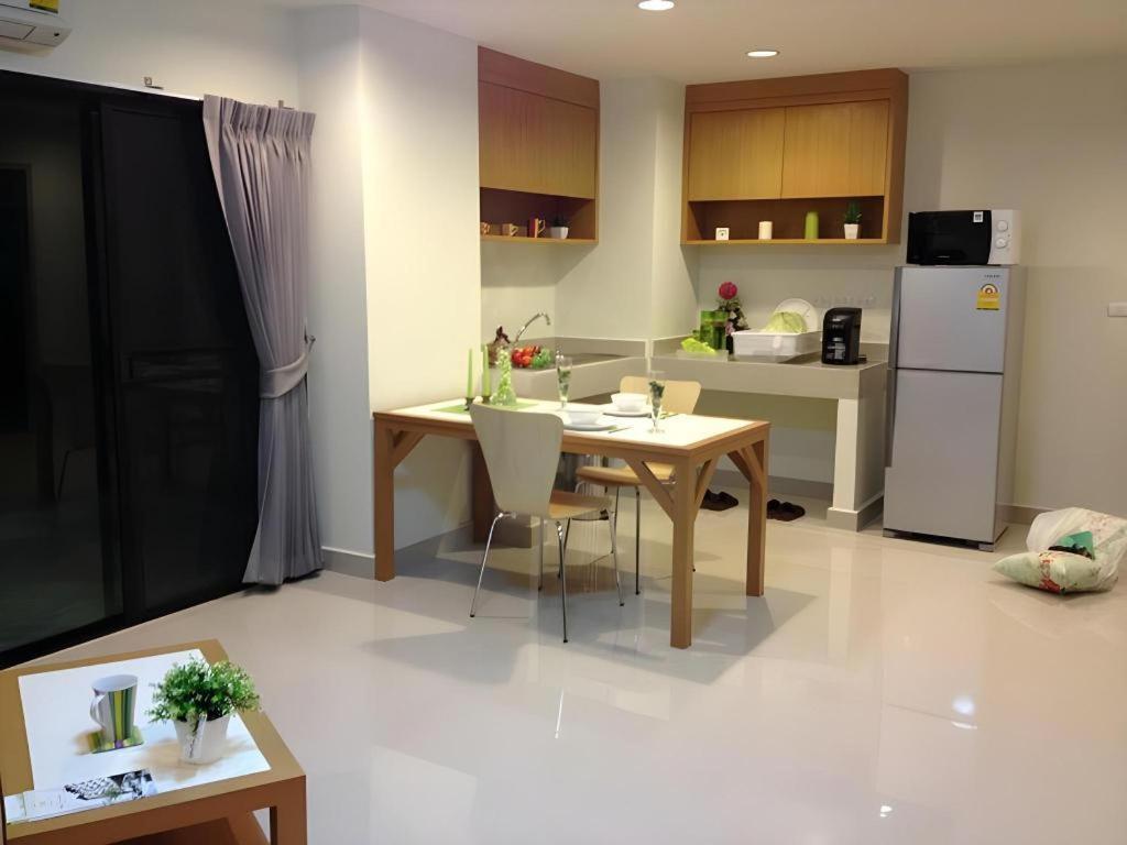 Ipremium Sukhumvit 81 Hotel Bangkok Kültér fotó
