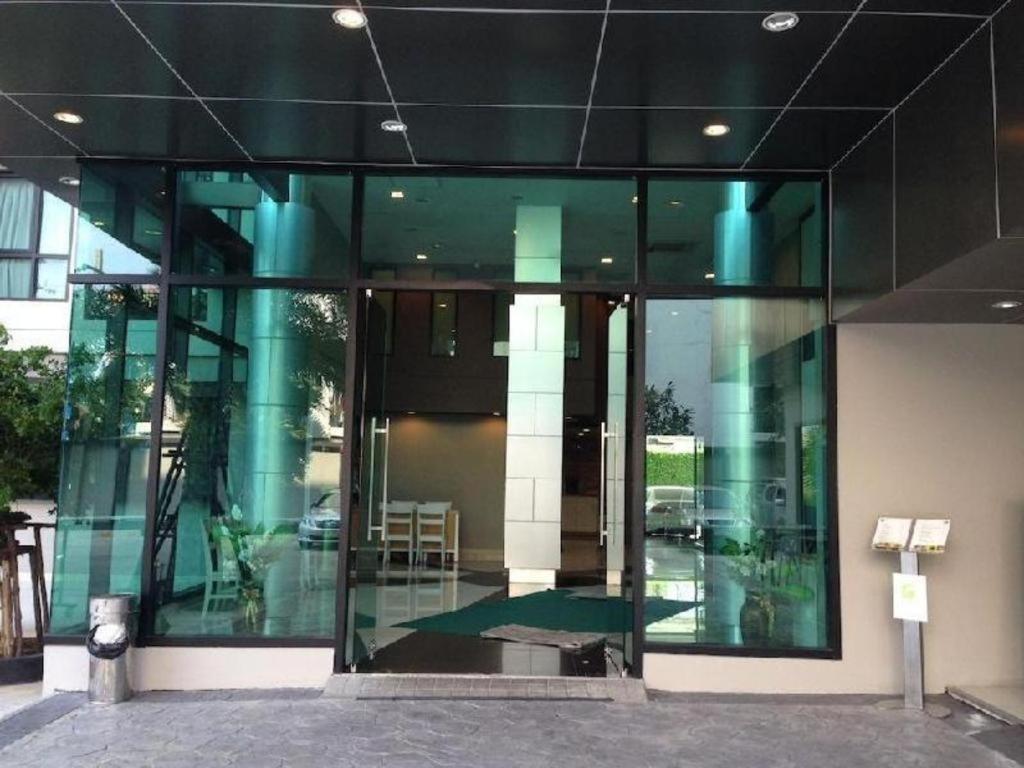 Ipremium Sukhumvit 81 Hotel Bangkok Kültér fotó