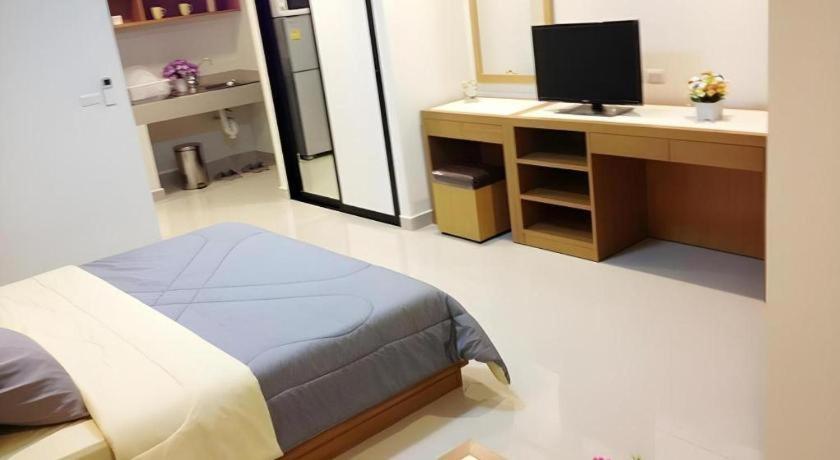 Ipremium Sukhumvit 81 Hotel Bangkok Kültér fotó