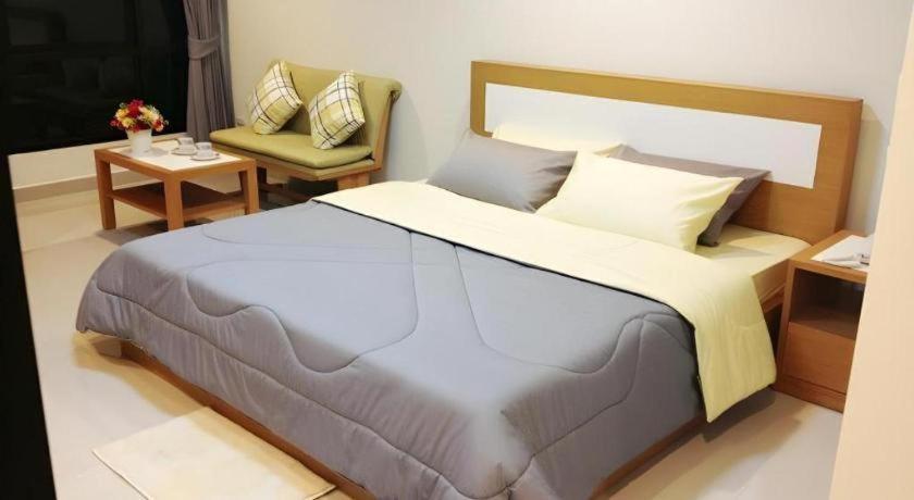 Ipremium Sukhumvit 81 Hotel Bangkok Kültér fotó